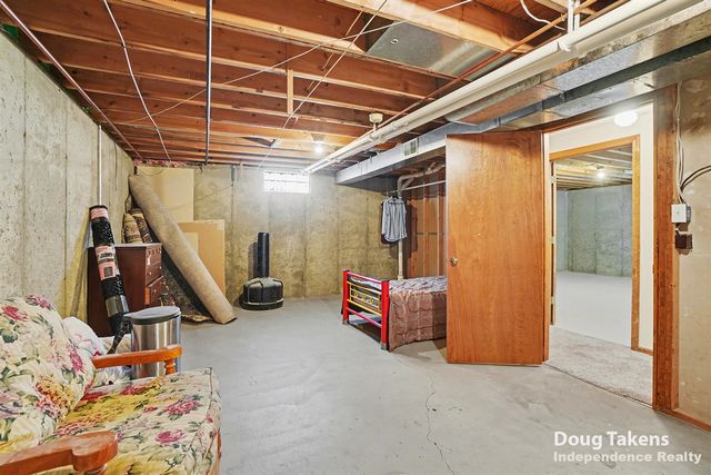 7500 Brower Lane, Jenison, MI 49428