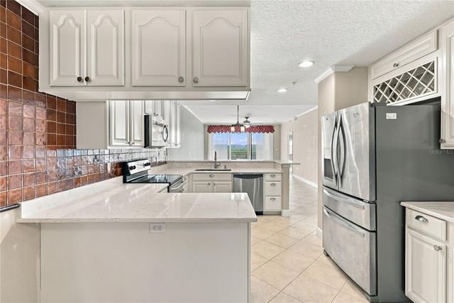 7070 KEY HAVEN ROAD 402, Seminole, FL 33777
