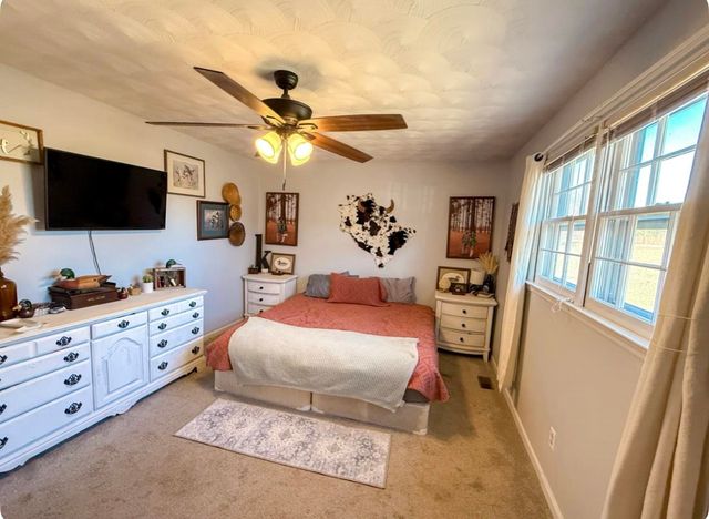 861 Rainbow Lake Road, Inman, SC 29349