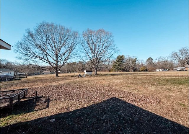 861 Rainbow Lake Road, Inman, SC 29349