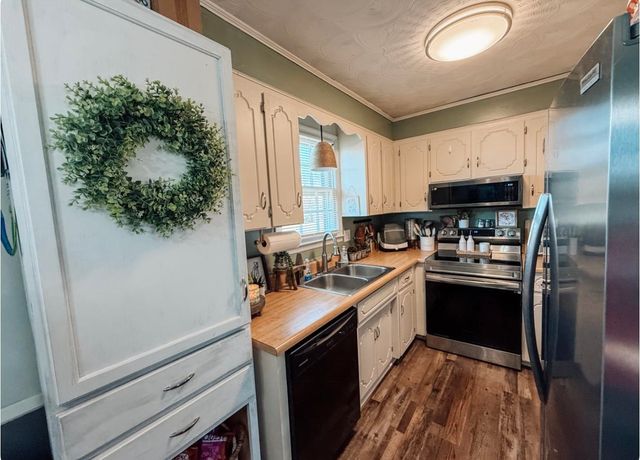 861 Rainbow Lake Road, Inman, SC 29349