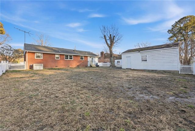 713 Big Bethel RD, Hampton, VA 23666