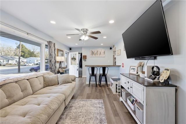 713 Big Bethel RD, Hampton, VA 23666