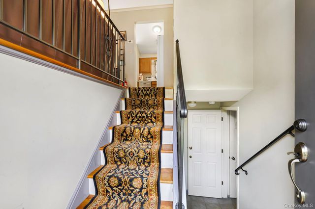 3 Stanford Court, Walden, NY 12586