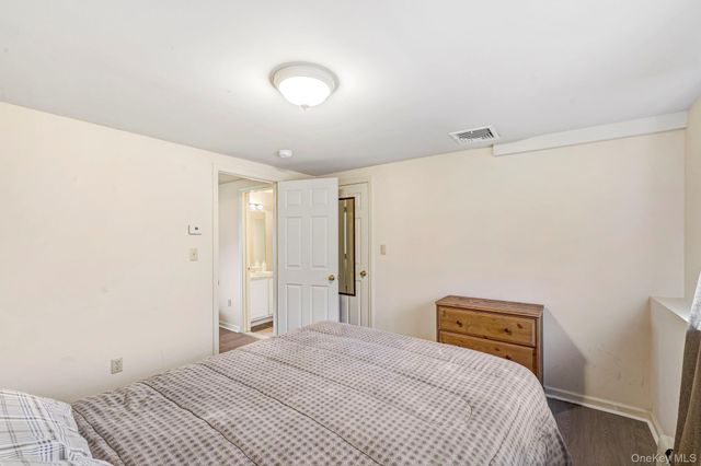 3 Stanford Court, Walden, NY 12586