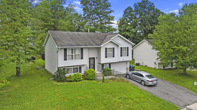 3 Stanford Court, Walden, NY 12586