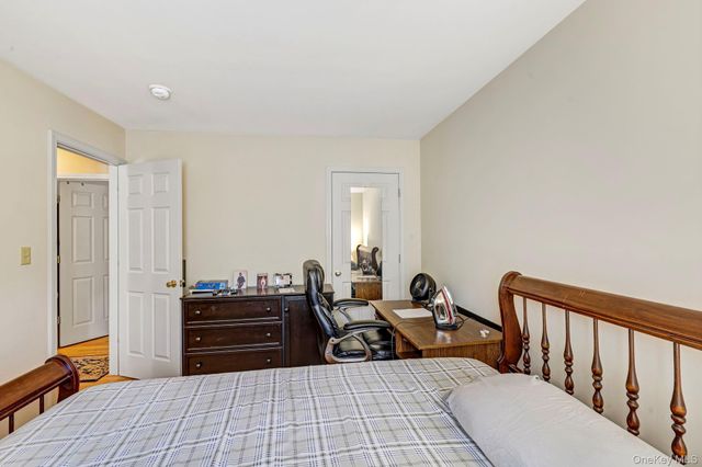 3 Stanford Court, Walden, NY 12586