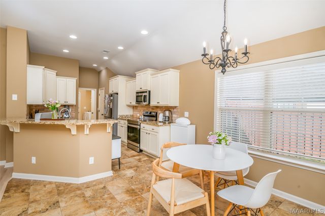 8860 PEMBERTON Park, Montgomery, AL 36117