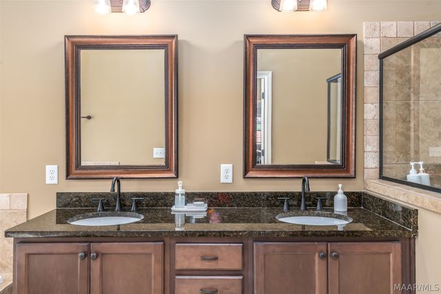 8860 PEMBERTON Park, Montgomery, AL 36117