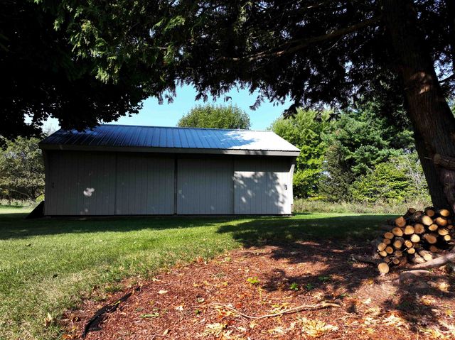 129 East Shore North, Grand Isle, VT 05458