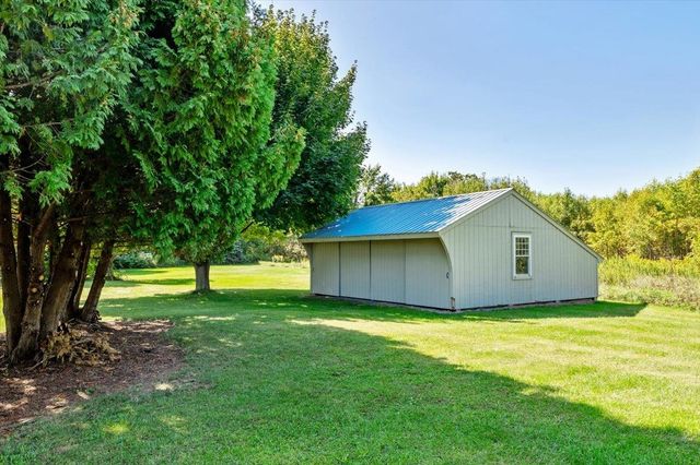 129 East Shore North, Grand Isle, VT 05458