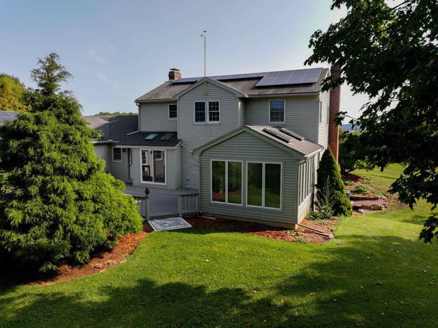 129 East Shore North, Grand Isle, VT 05458