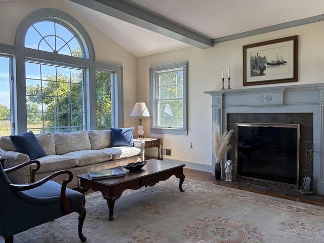 129 East Shore North, Grand Isle, VT 05458