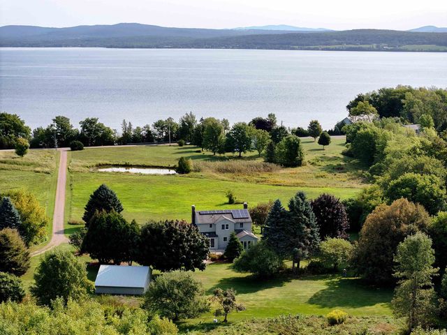 129 East Shore North, Grand Isle, VT 05458