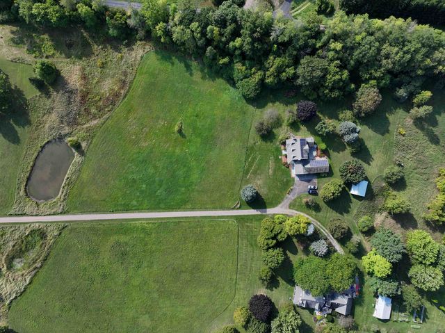 129 East Shore North, Grand Isle, VT 05458