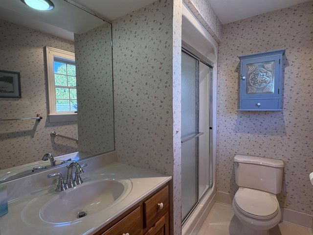 129 East Shore North, Grand Isle, VT 05458