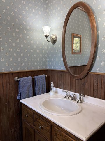 129 East Shore North, Grand Isle, VT 05458