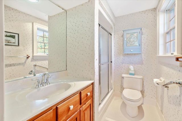 129 East Shore North, Grand Isle, VT 05458