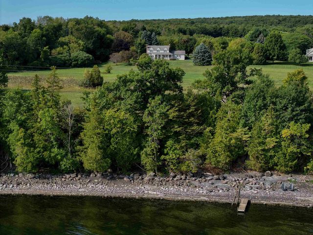 129 East Shore North, Grand Isle, VT 05458