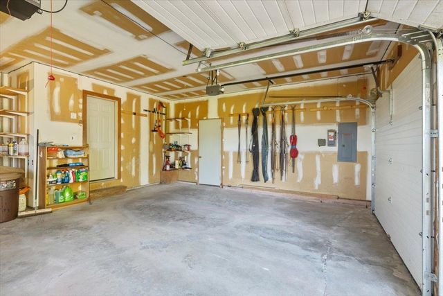 129 East Shore North, Grand Isle, VT 05458