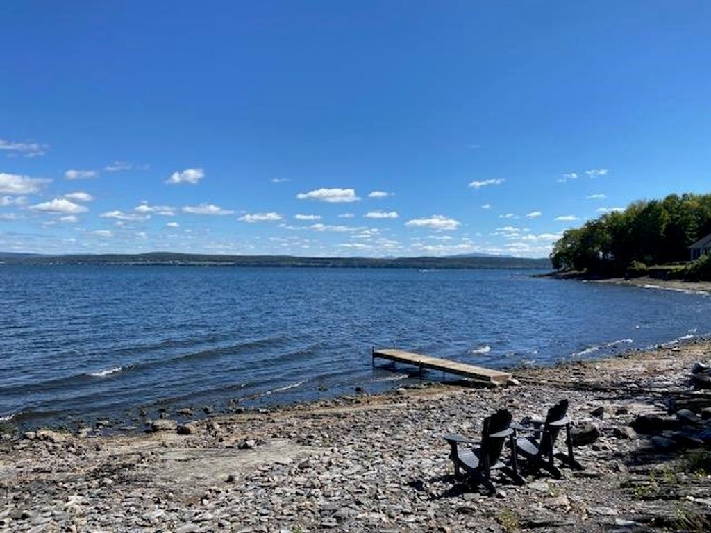 129 East Shore North, Grand Isle, VT 05458