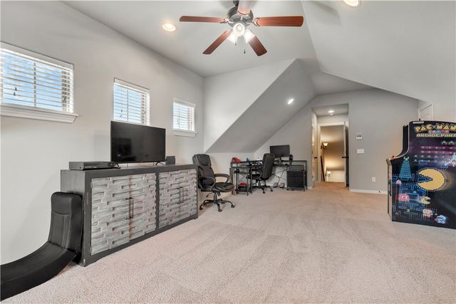 2235 Riverwater Lane, Fayetteville, AR 72703
