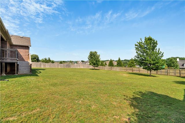 2235 Riverwater Lane, Fayetteville, AR 72703