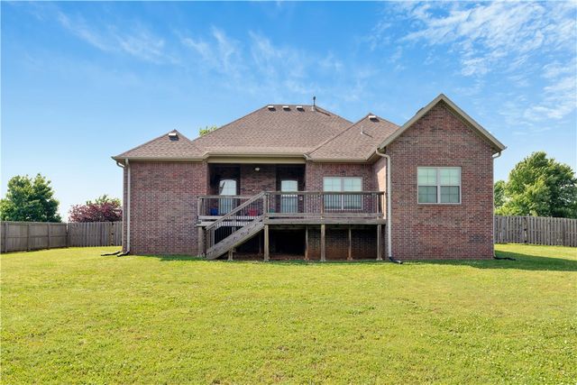 2235 Riverwater Lane, Fayetteville, AR 72703