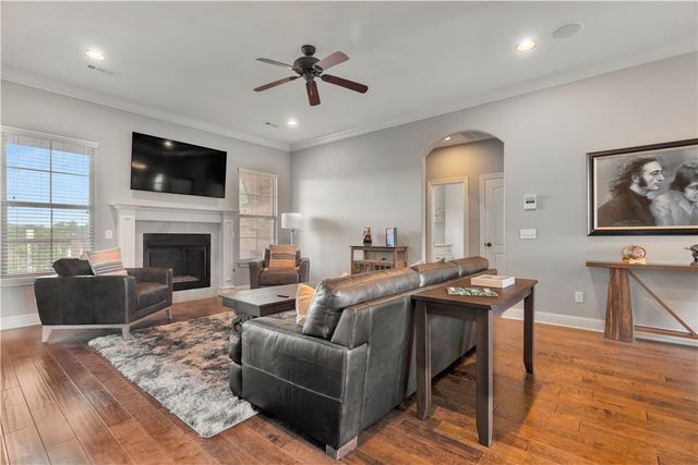 2235 Riverwater Lane, Fayetteville, AR 72703
