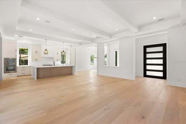 2020 VIA TUSCANY, Winter Park, FL 32789