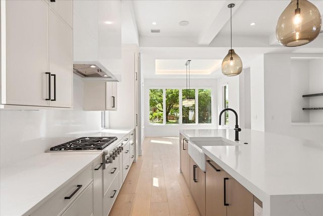 2020 VIA TUSCANY, Winter Park, FL 32789