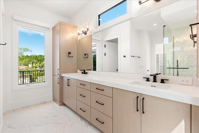 2020 VIA TUSCANY, Winter Park, FL 32789