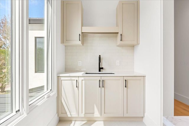 2020 VIA TUSCANY, Winter Park, FL 32789