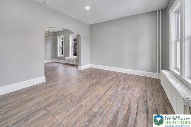 712 Northampton, Easton, PA 18042