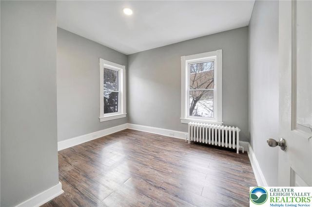 712 Northampton, Easton, PA 18042