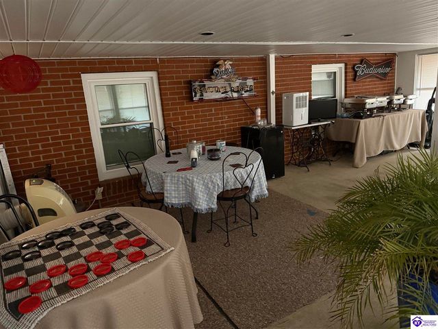 208 Lakewood Drive, Elizabethtown, KY 42701