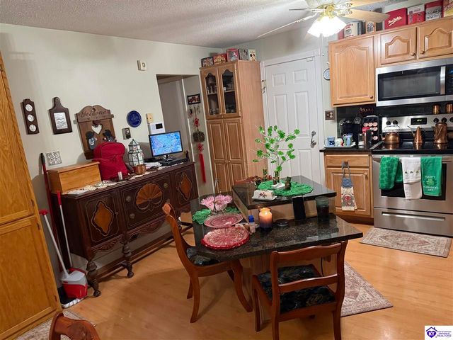 208 Lakewood Drive, Elizabethtown, KY 42701