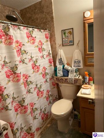 208 Lakewood Drive, Elizabethtown, KY 42701