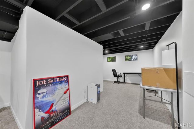 2044 Graystone Drive, St Charles, MO 63303