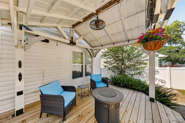 2044 Graystone Drive, St Charles, MO 63303