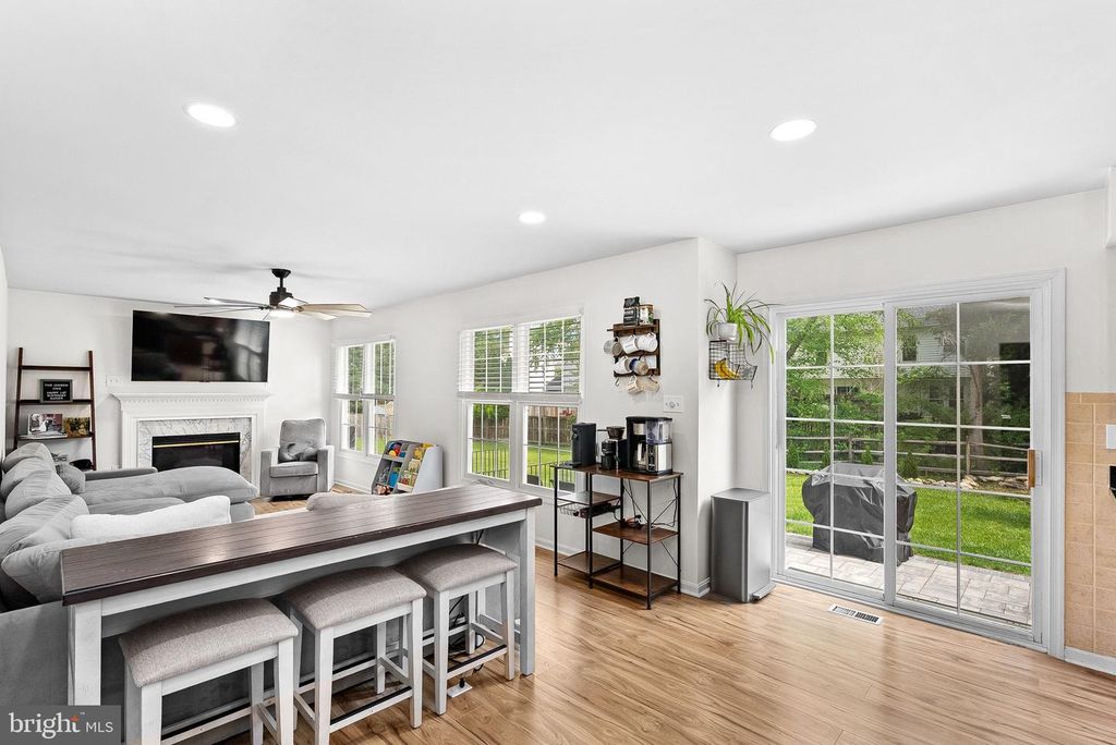Image 11 of property listing at 202 WINTER BROOK CT, Walkersville, MD 21793
