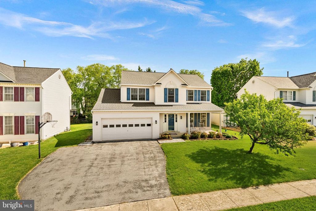 Image 3 of property listing at 202 WINTER BROOK CT, Walkersville, MD 21793