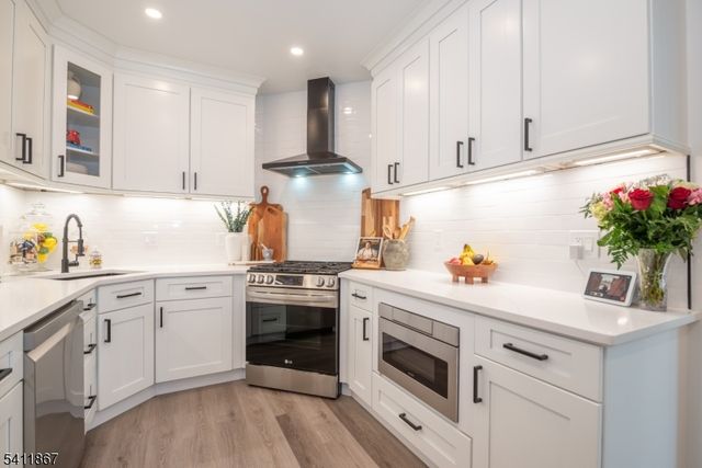 15 Stepping Ridge, North Caldwell Boro, NJ 07006