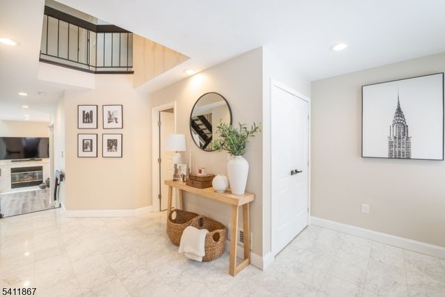 15 Stepping Ridge, North Caldwell Boro, NJ 07006