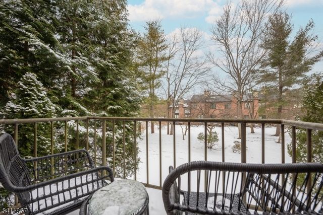 15 Stepping Ridge, North Caldwell Boro, NJ 07006