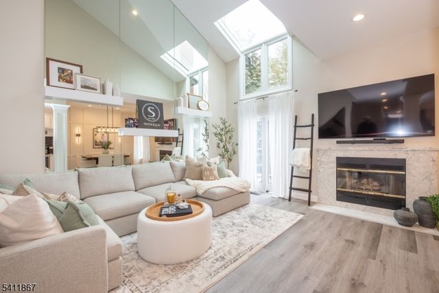 15 Stepping Ridge, North Caldwell Boro, NJ 07006