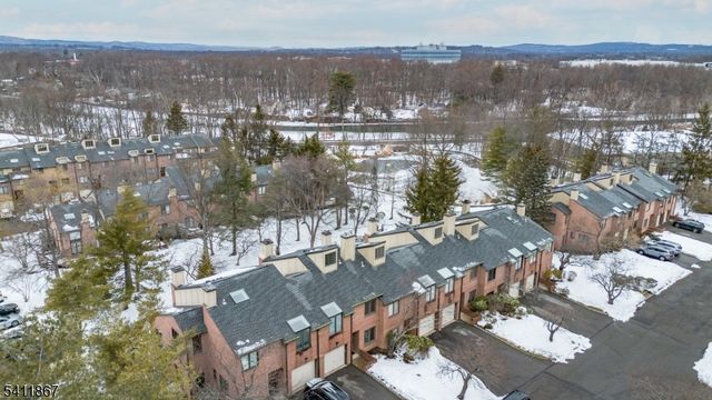 15 Stepping Ridge, North Caldwell Boro, NJ 07006