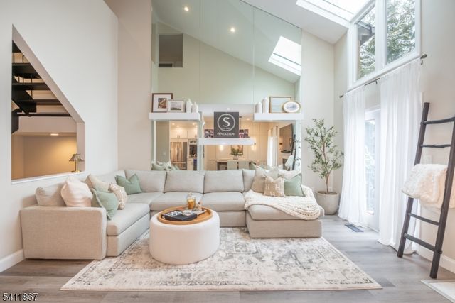 15 Stepping Ridge, North Caldwell Boro, NJ 07006