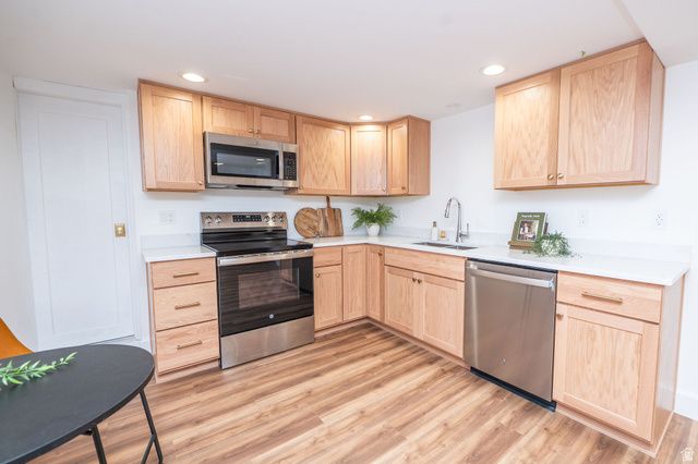 2146 E BROWNING AVE, Salt Lake City, UT 84108