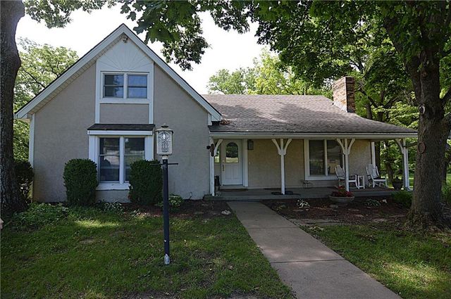 13905 Leavenworth Road, Basehor, KS 66007